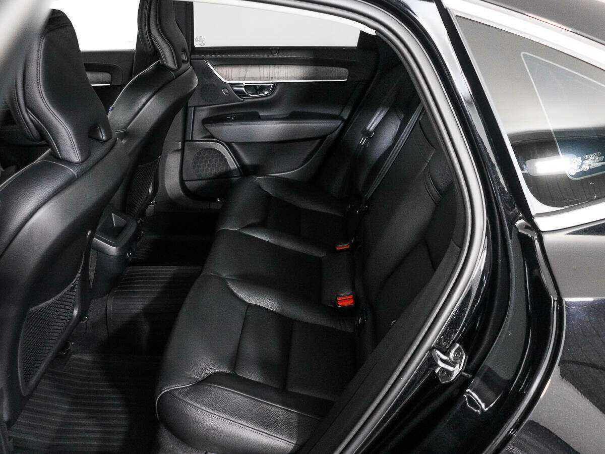 Купить Volvo S90 с пробегом. Фото: #11