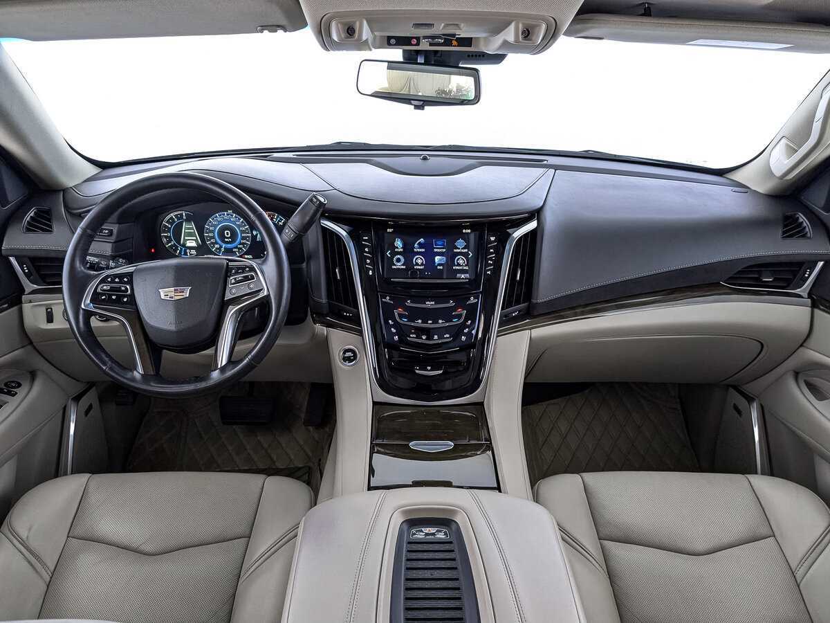 Купить Cadillac Escalade с пробегом. Фото: #13