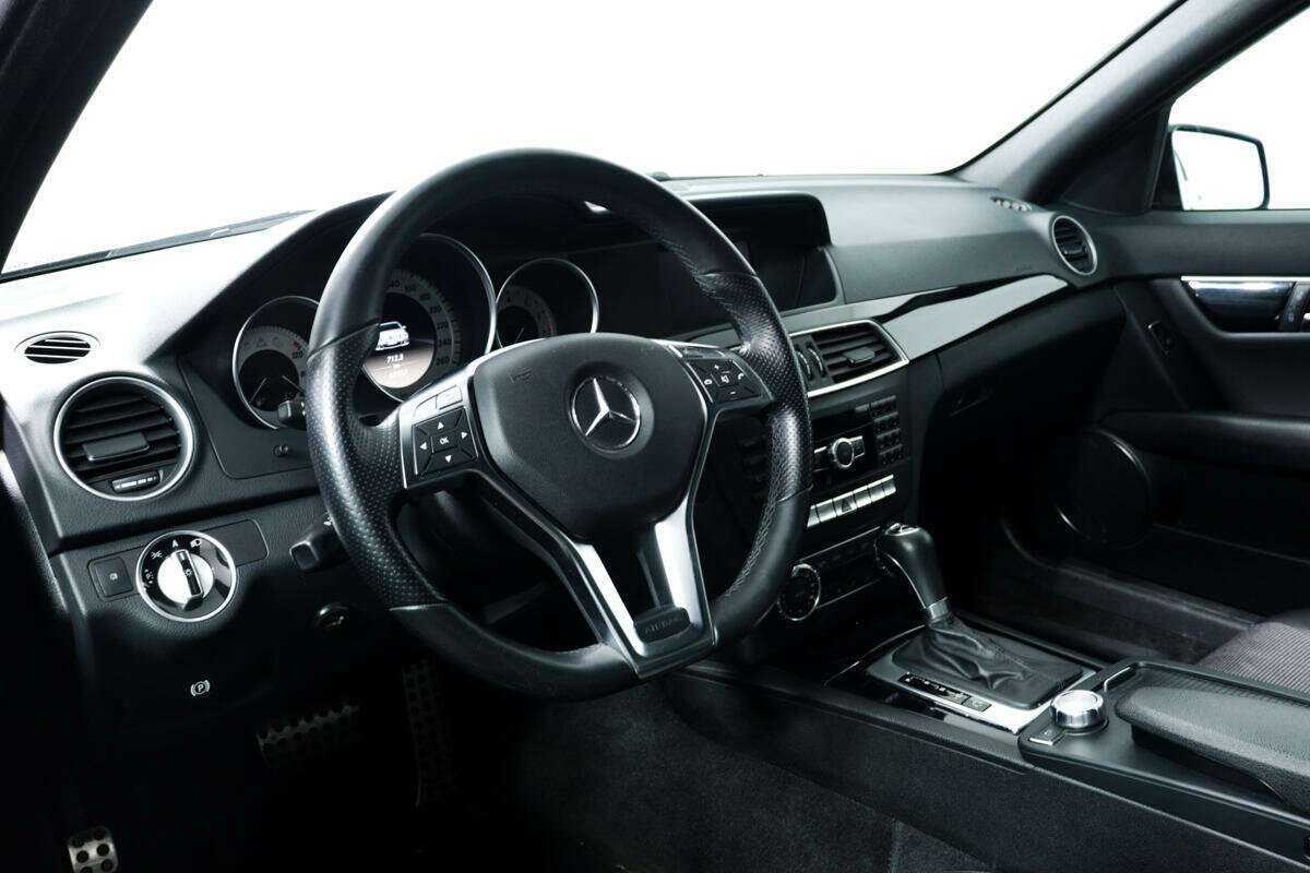 Купить Mercedes-Benz C-Класс с пробегом. Фото: #10
