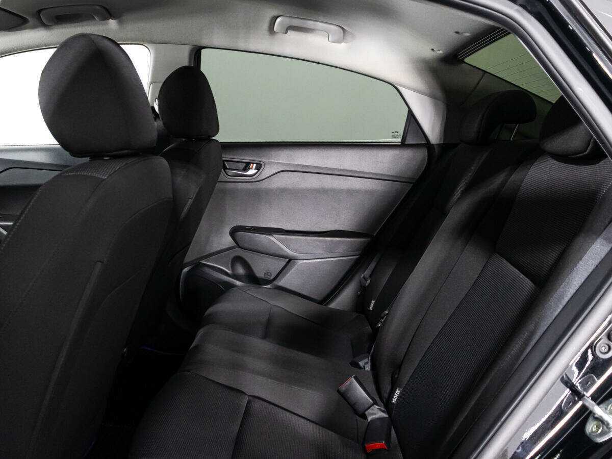 Купить Hyundai Solaris с пробегом. Фото: #9