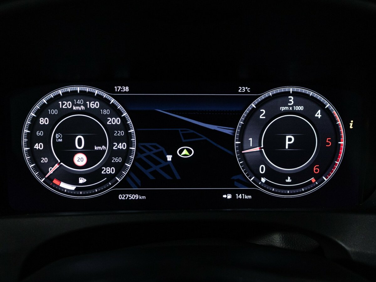 Купить Jaguar F-Pace с пробегом. Фото: #11