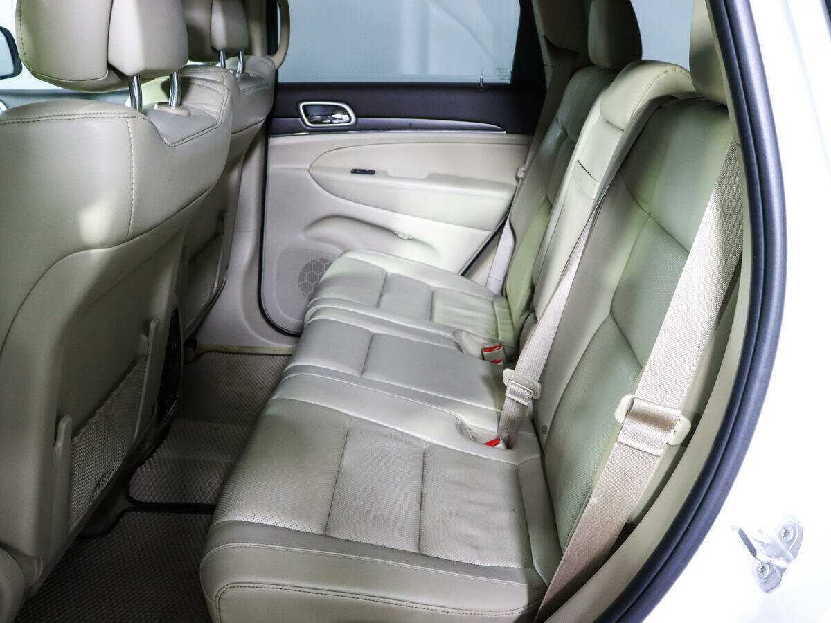 Купить Jeep Grand Cherokee с пробегом. Фото: #9