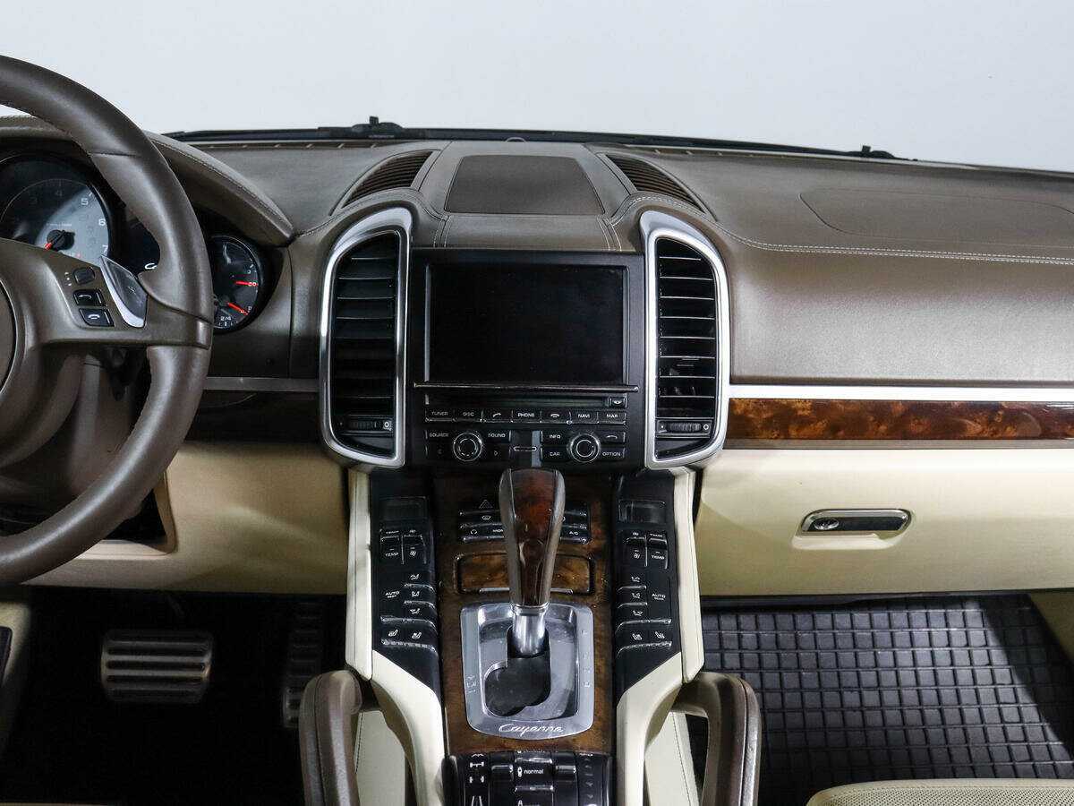 Купить Porsche Cayenne с пробегом. Фото: #10