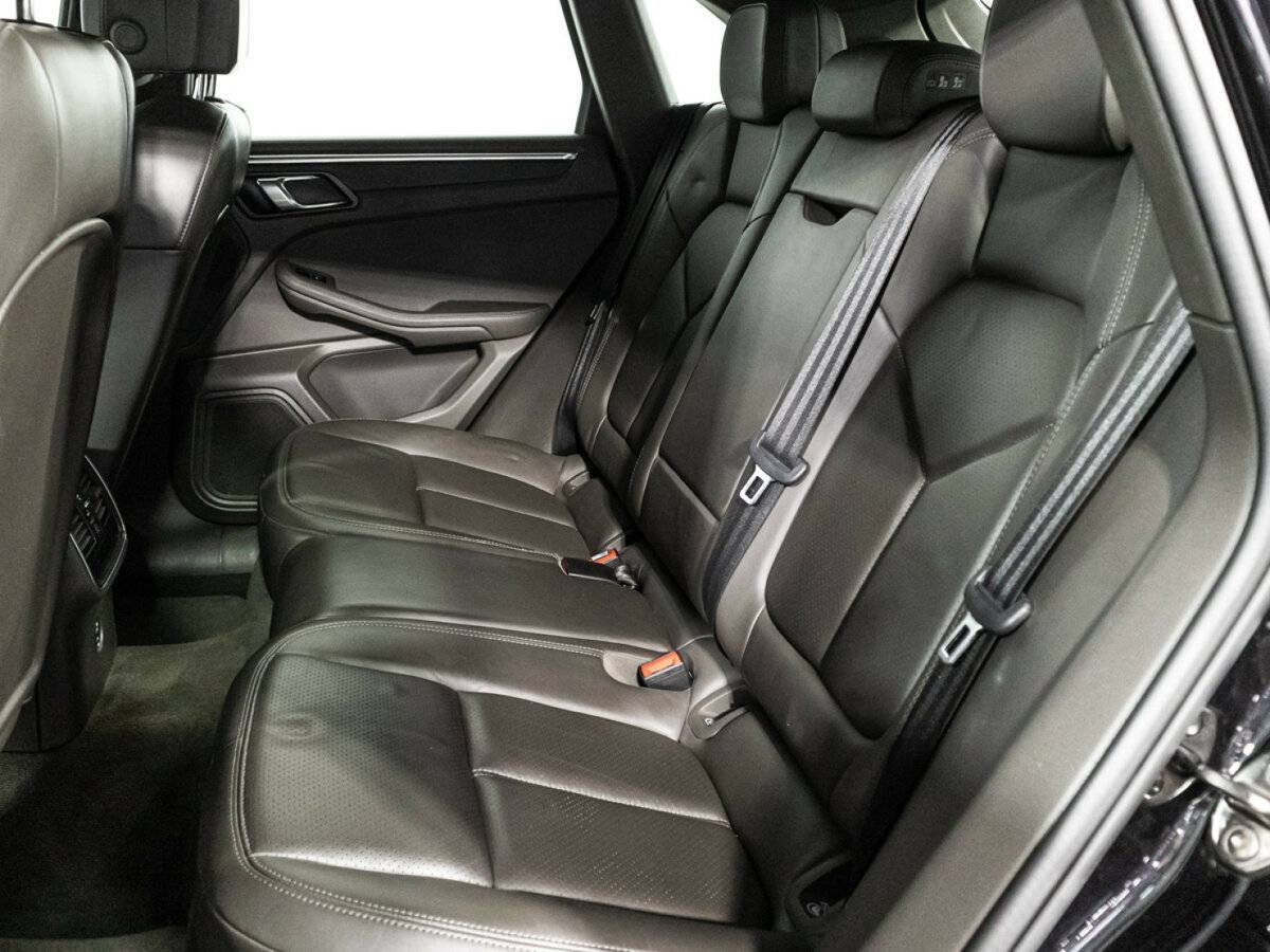 Купить Porsche Macan с пробегом. Фото: #3