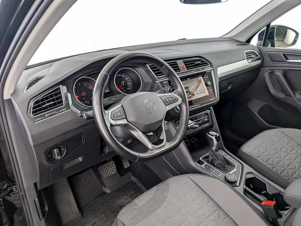 Купить Volkswagen Tiguan с пробегом. Фото: #12