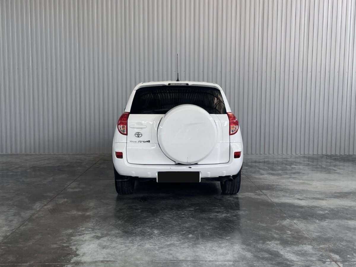 Купить Toyota RAV4 с пробегом. Фото: #5
