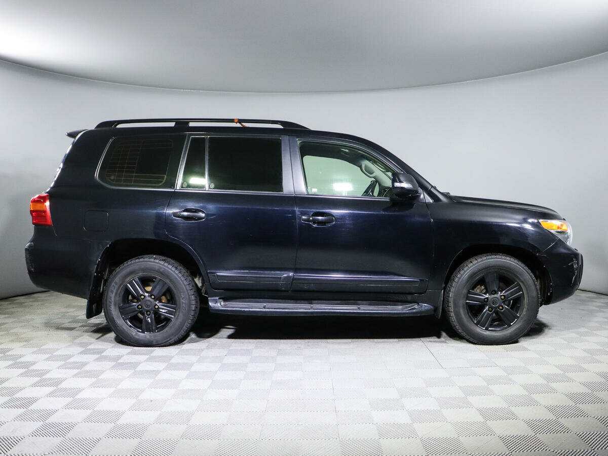 Купить Toyota Land Cruiser с пробегом. Фото: #3