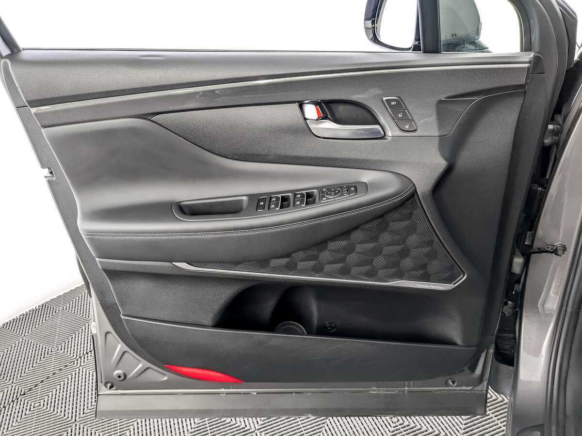 Купить Hyundai Santa Fe с пробегом. Фото: #18