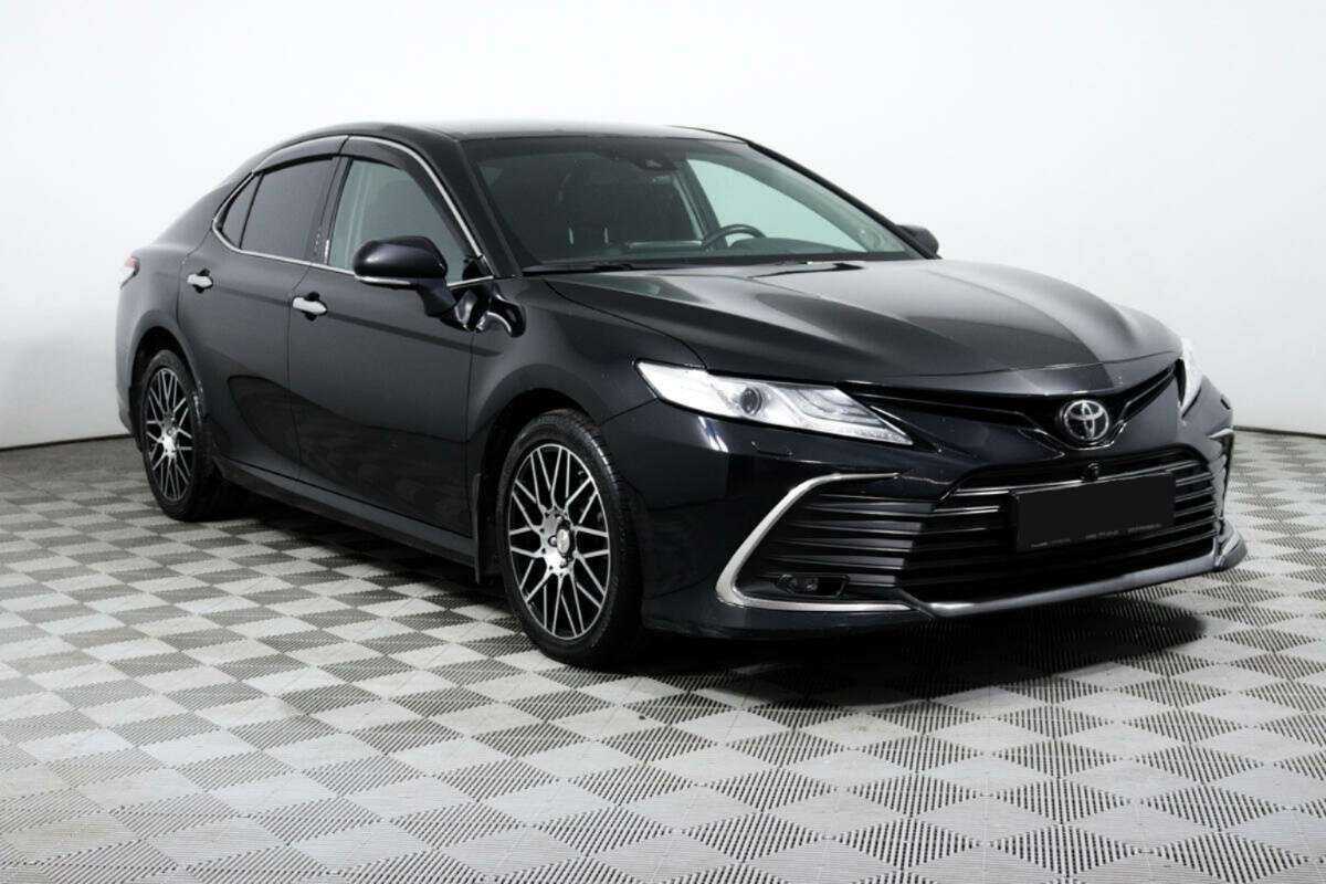 Купить Toyota Camry с пробегом. Фото: #2