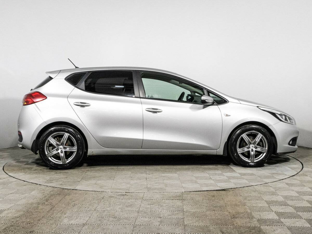 Купить Kia Ceed с пробегом. Фото: #3
