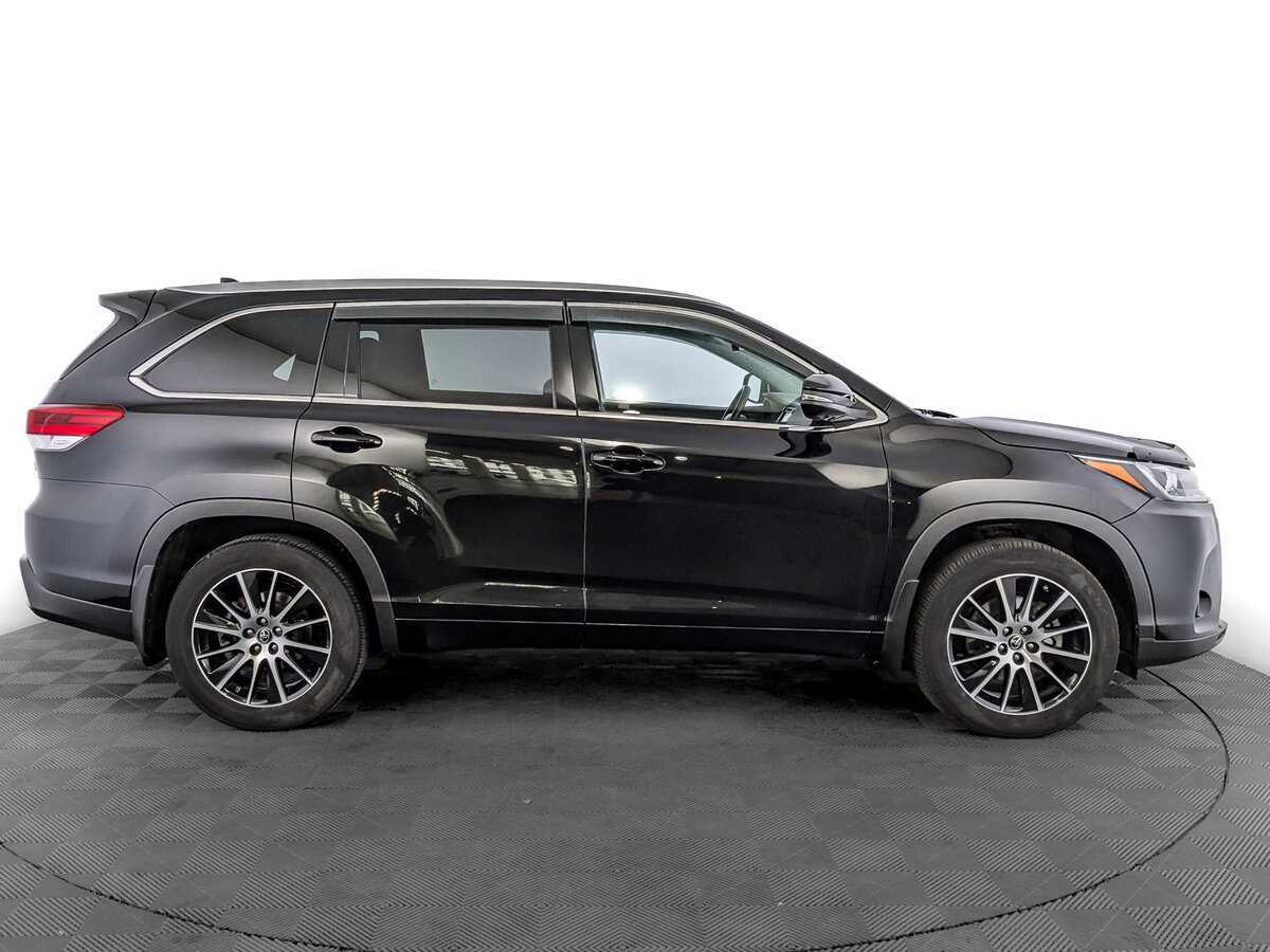 Купить Toyota Highlander с пробегом. Фото: #3