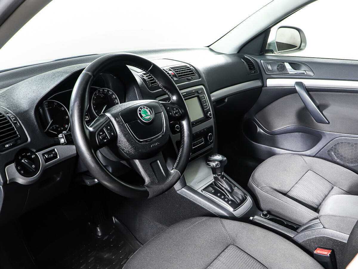 Купить Skoda Octavia с пробегом. Фото: #14