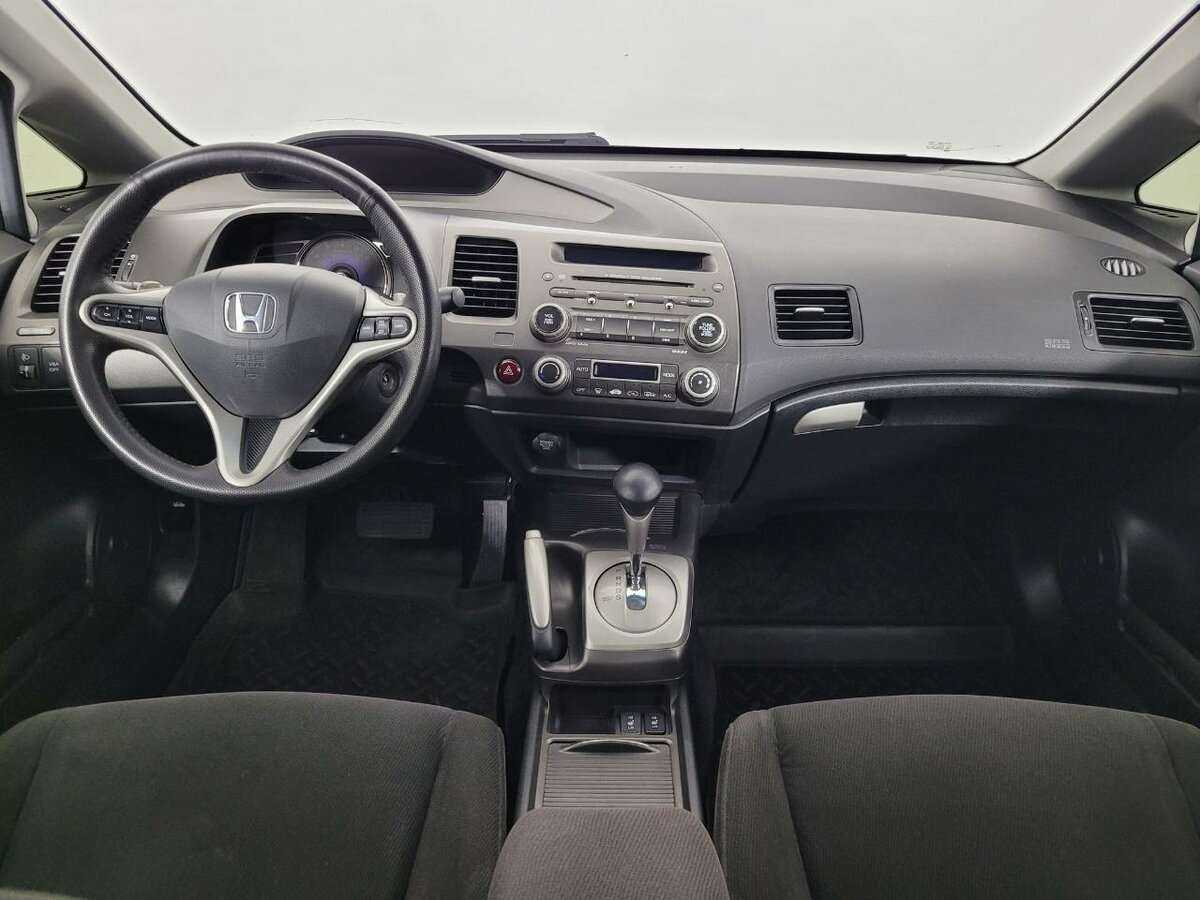 Купить Honda Civic с пробегом. Фото: #4