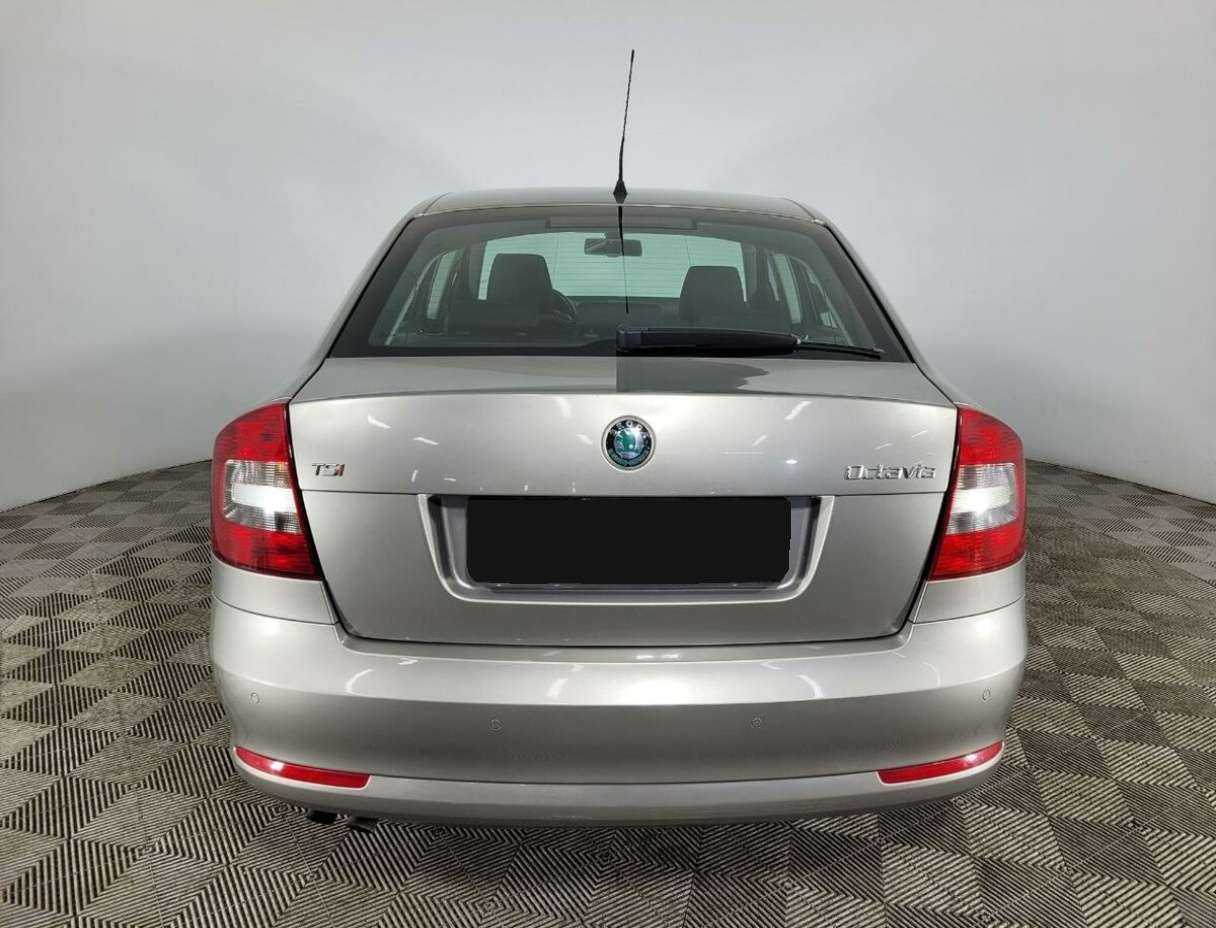 Купить Skoda Octavia с пробегом. Фото: #2