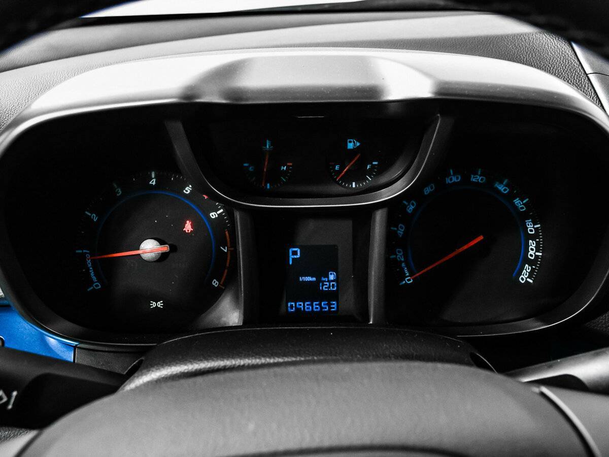 Купить Chevrolet Orlando с пробегом. Фото: #9