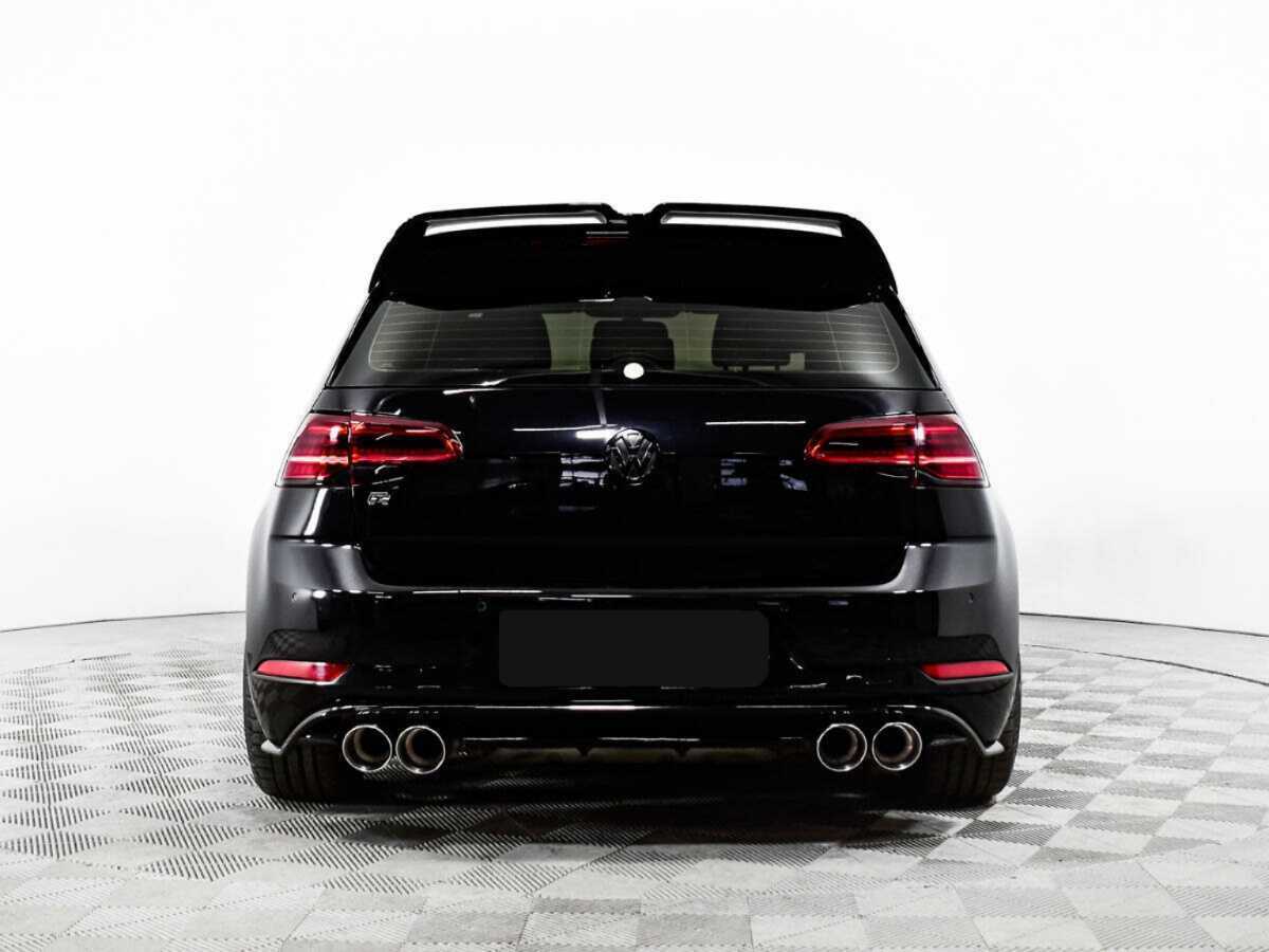 Купить Volkswagen Golf R с пробегом. Фото: #5