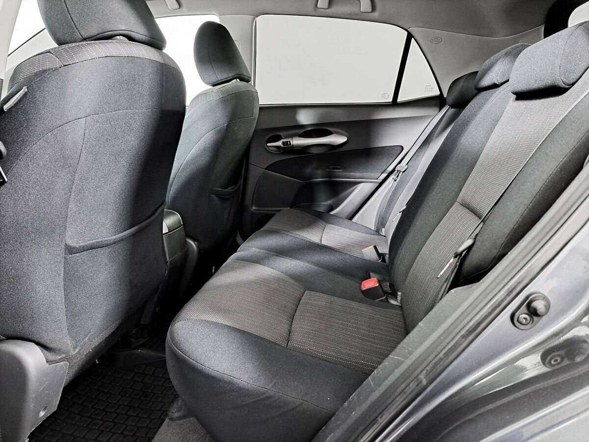 Купить Toyota Auris с пробегом. Фото: #9