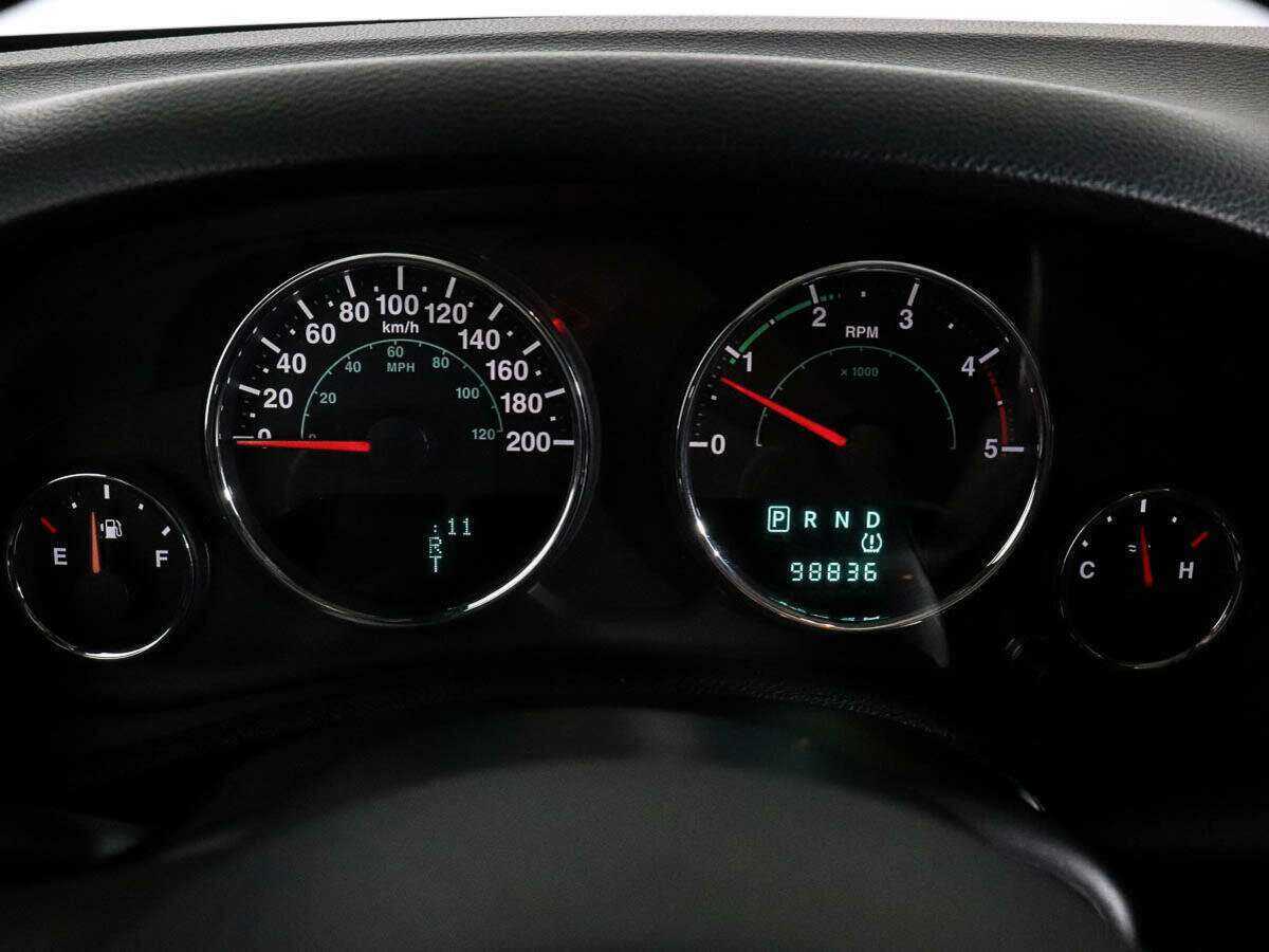 Купить Jeep Wrangler с пробегом. Фото: #9