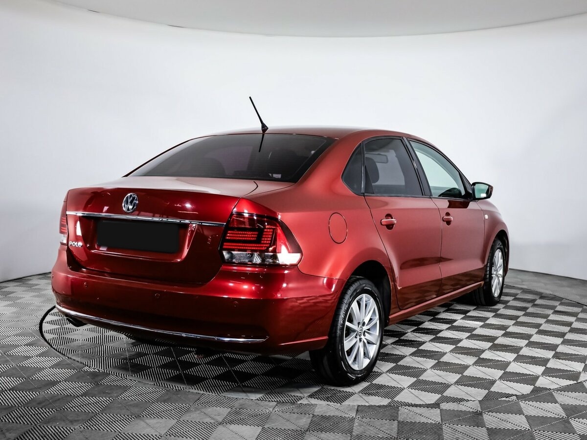 Купить Volkswagen Polo с пробегом. Фото: #4