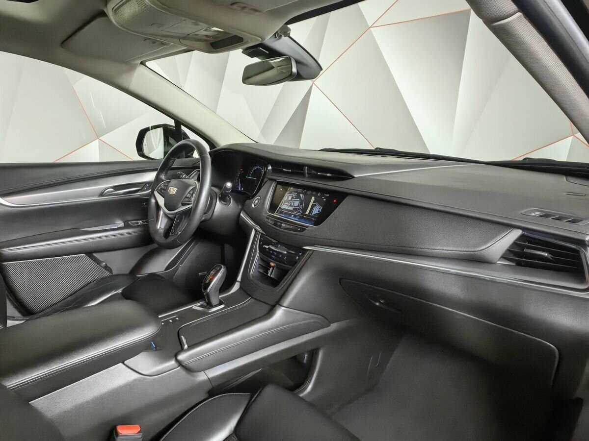 Купить Cadillac XT5 с пробегом. Фото: #8
