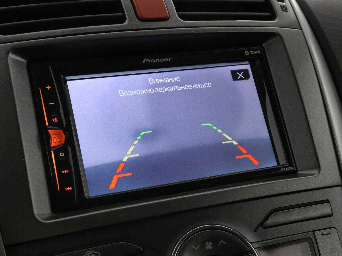 Купить Toyota Auris с пробегом. Фото: #12