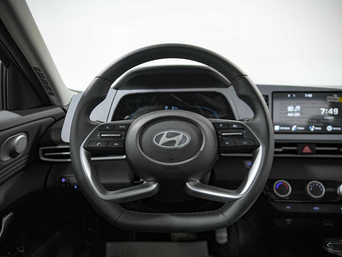 Купить Hyundai Elantra с пробегом. Фото: #8