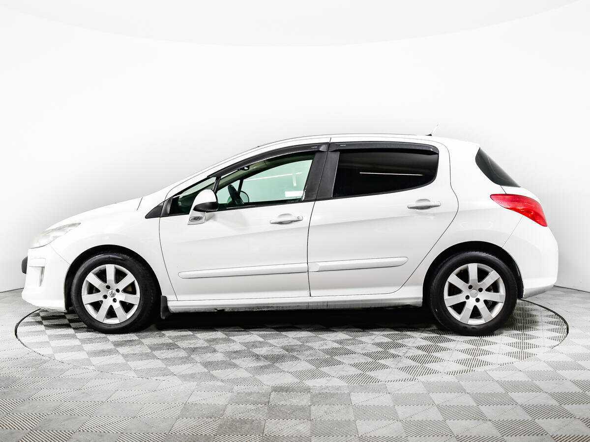Купить Peugeot 308 с пробегом. Фото: #7