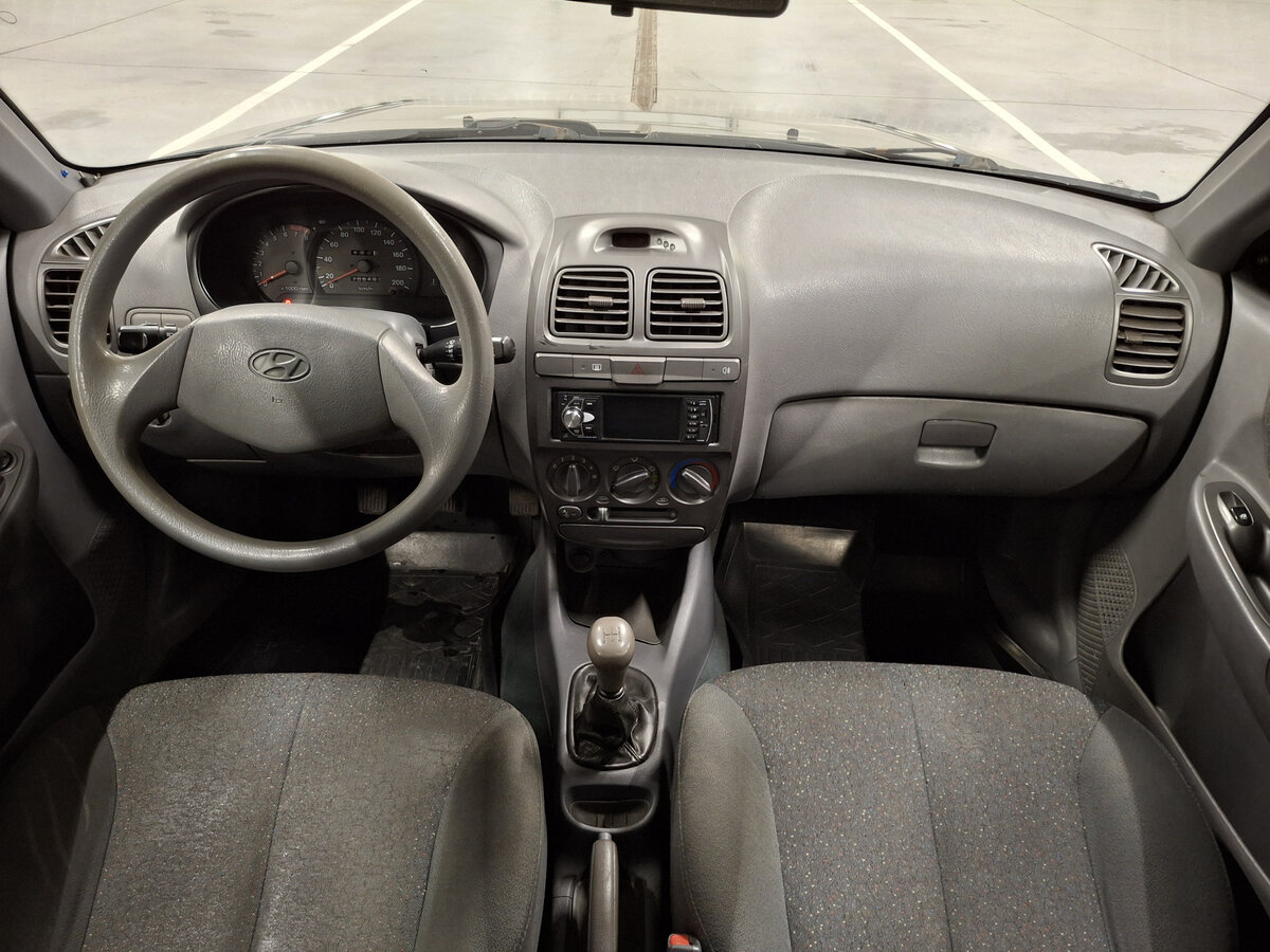 Купить Hyundai Accent с пробегом. Фото: #13