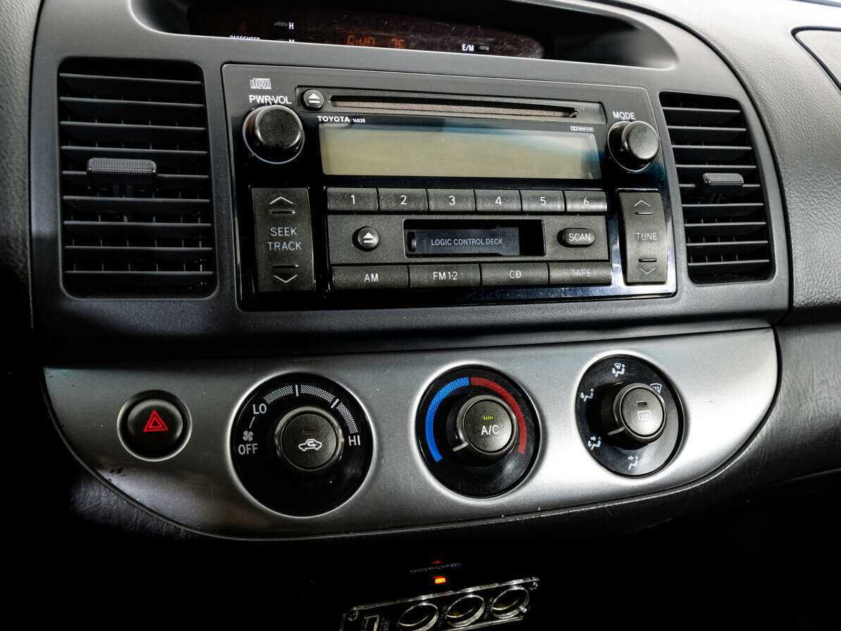 Купить Toyota Camry с пробегом. Фото: #12