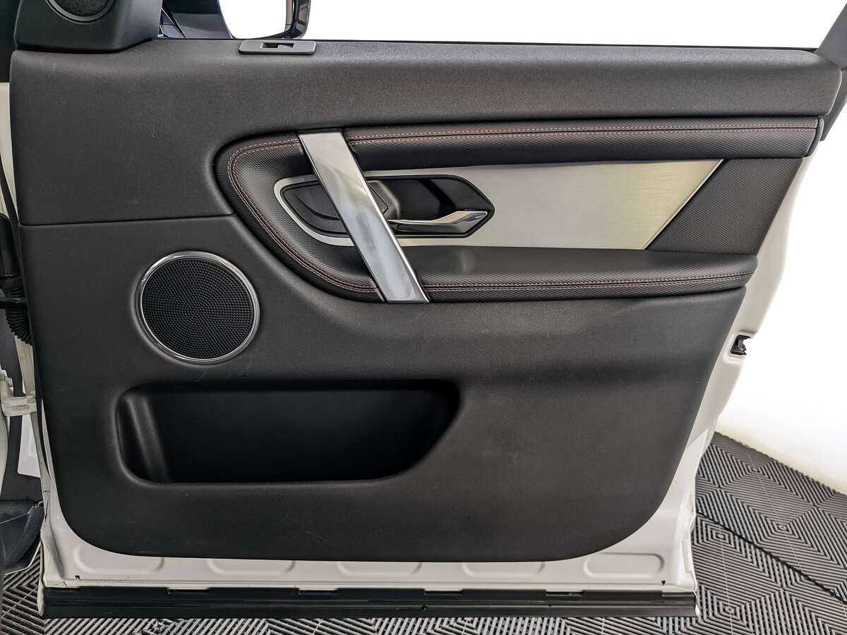 Купить Land Rover Discovery Sport с пробегом. Фото: #24