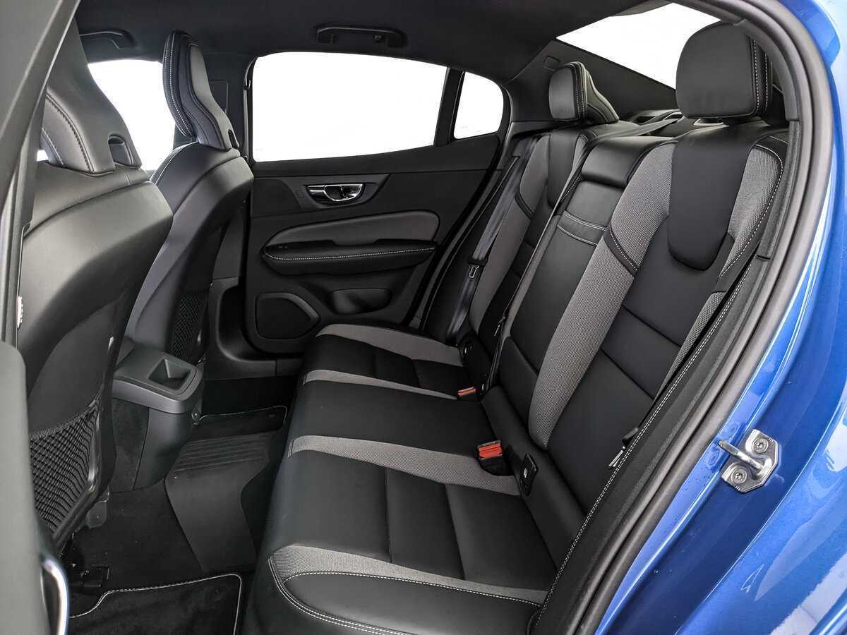 Купить Volvo S60 с пробегом. Фото: #13