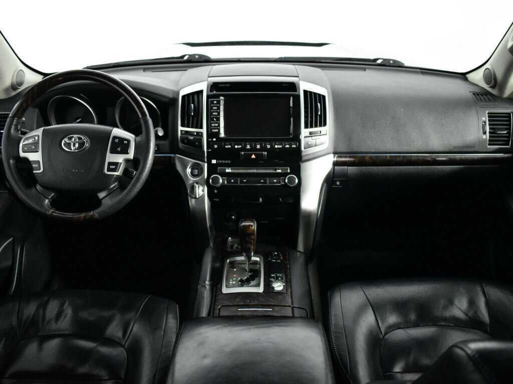 Купить Toyota Land Cruiser с пробегом. Фото: #12