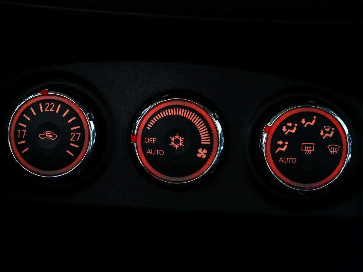 Купить Mitsubishi Outlander с пробегом. Фото: #14