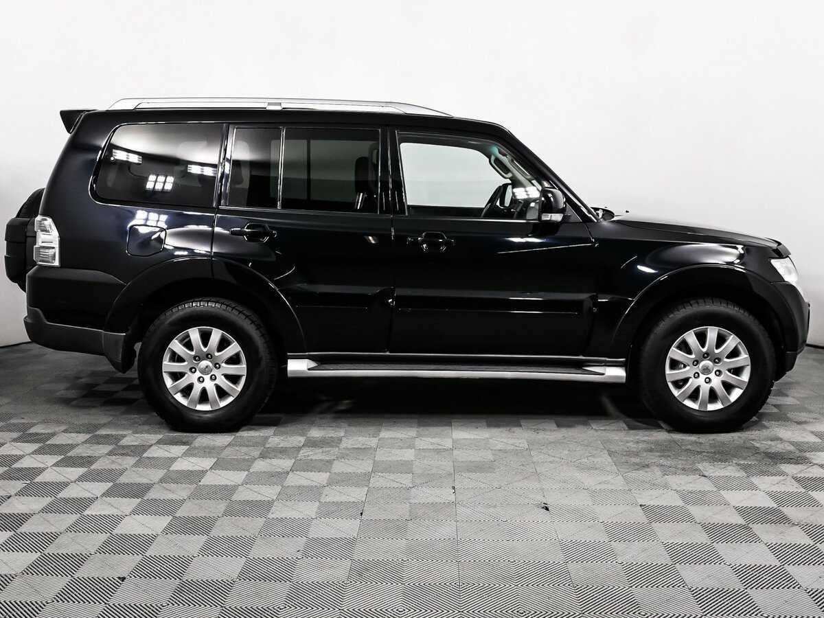 Купить Mitsubishi Pajero с пробегом. Фото: #3