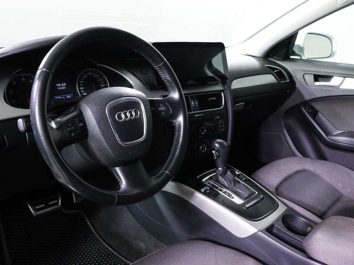 Купить Audi A4 с пробегом. Фото: #11