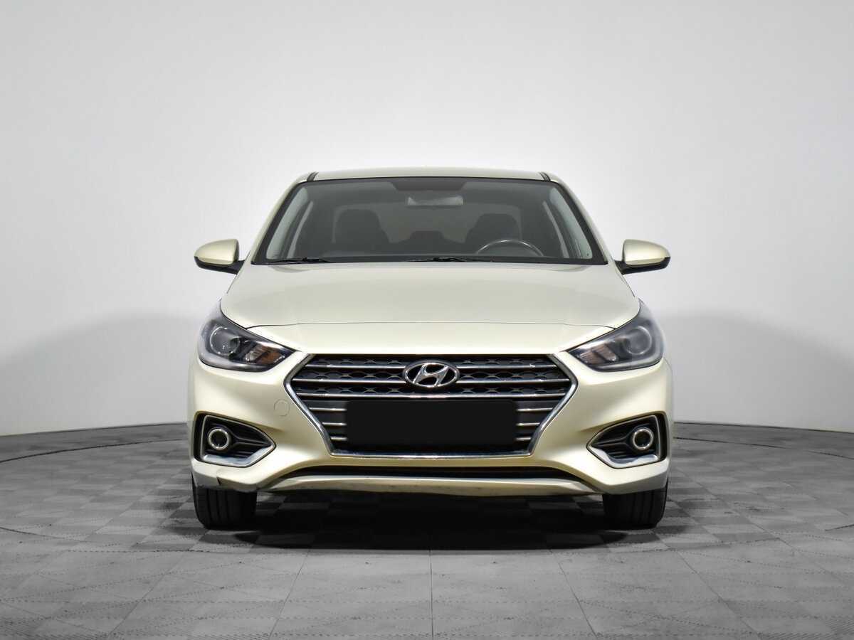 Купить Hyundai Solaris с пробегом. Фото: #1
