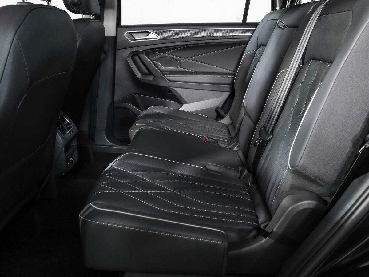Купить Volkswagen Tiguan с пробегом. Фото: #8