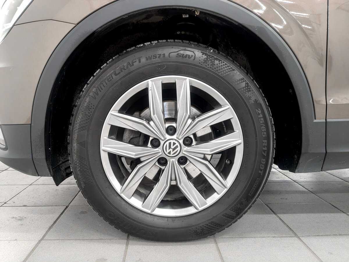 Купить Volkswagen Tiguan с пробегом. Фото: #17