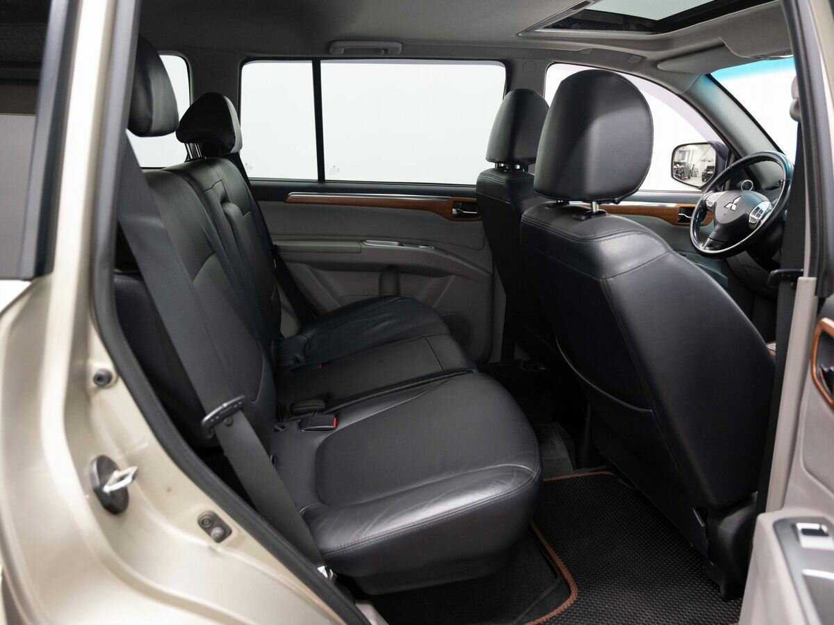 Купить Mitsubishi Pajero Sport с пробегом. Фото: #8