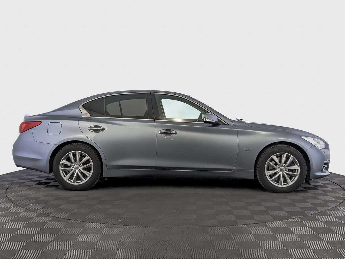 Купить Infiniti Q50 с пробегом. Фото: #3