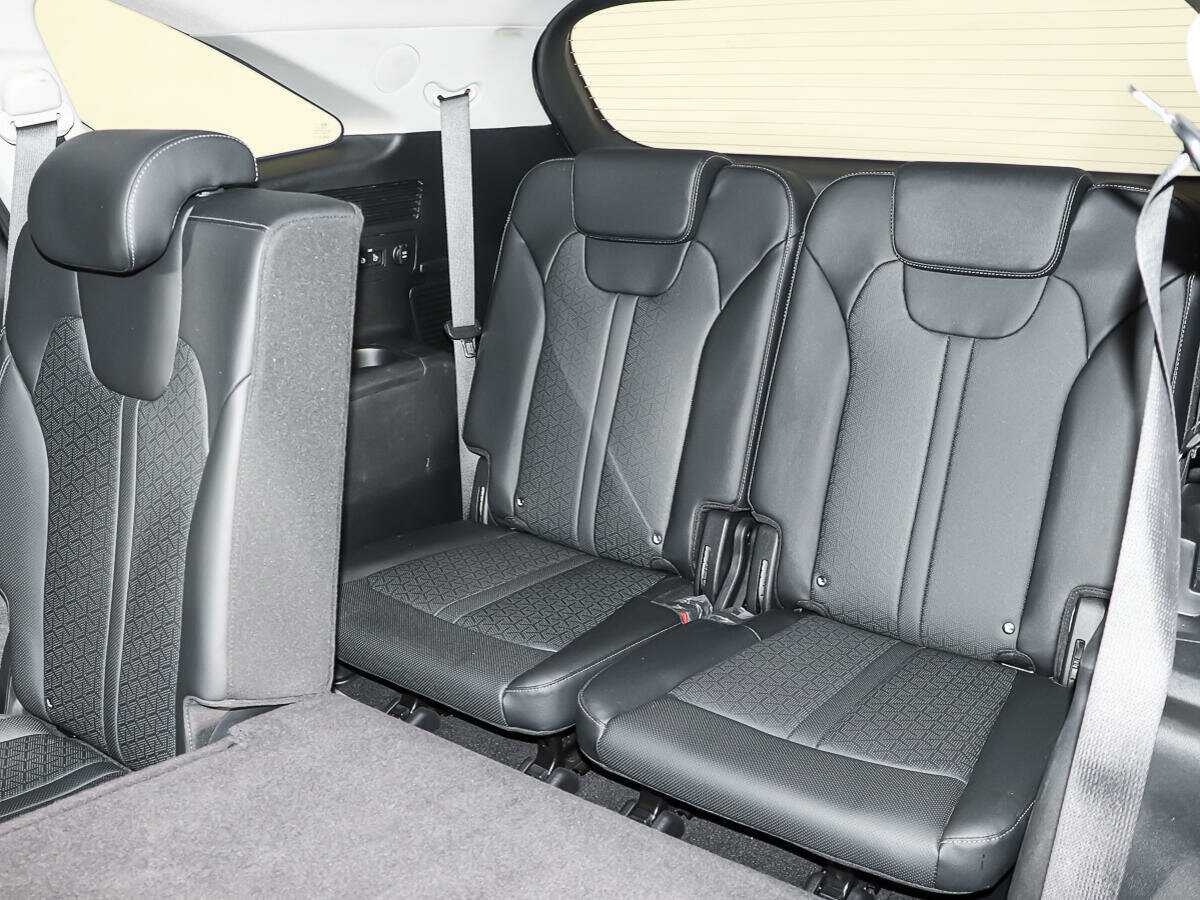 Купить Kia Sorento с пробегом. Фото: #11