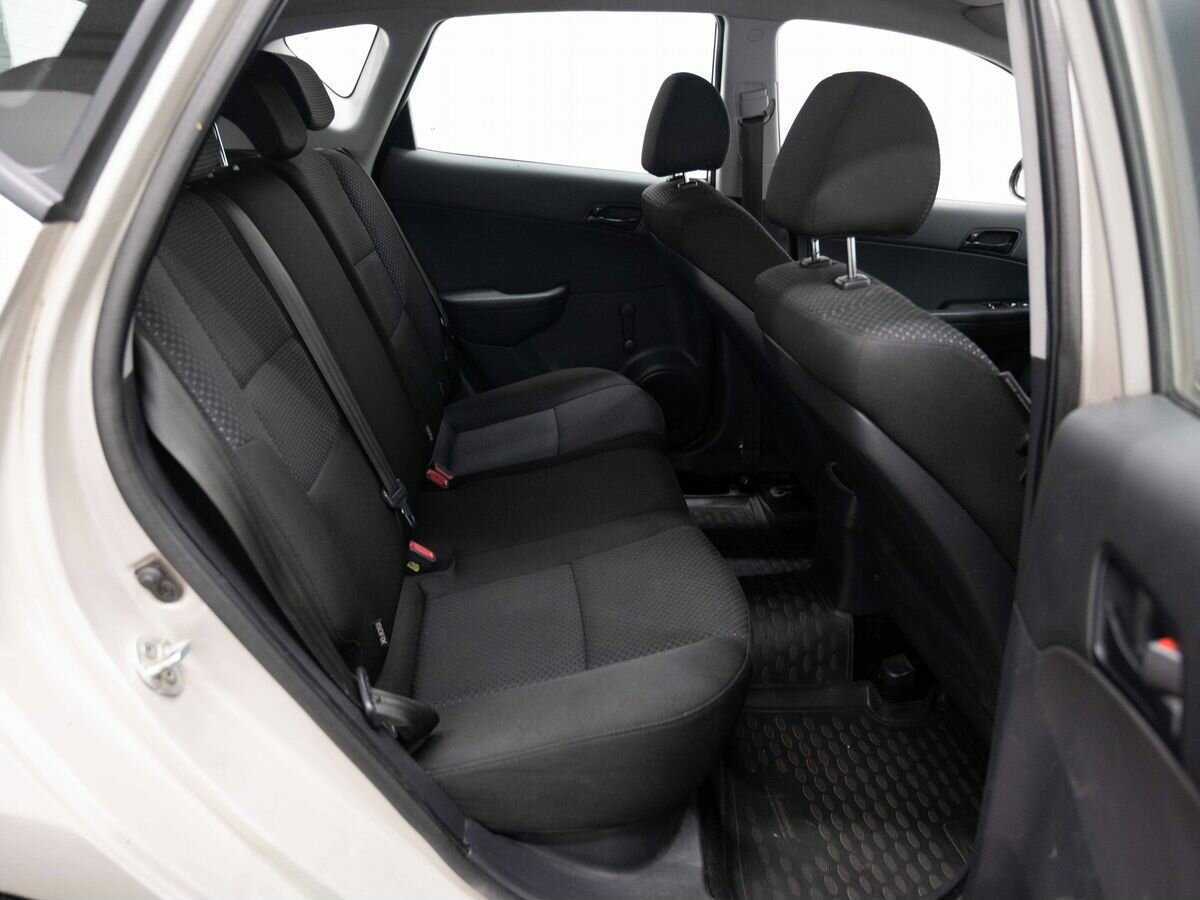 Купить Hyundai i30 с пробегом. Фото: #9