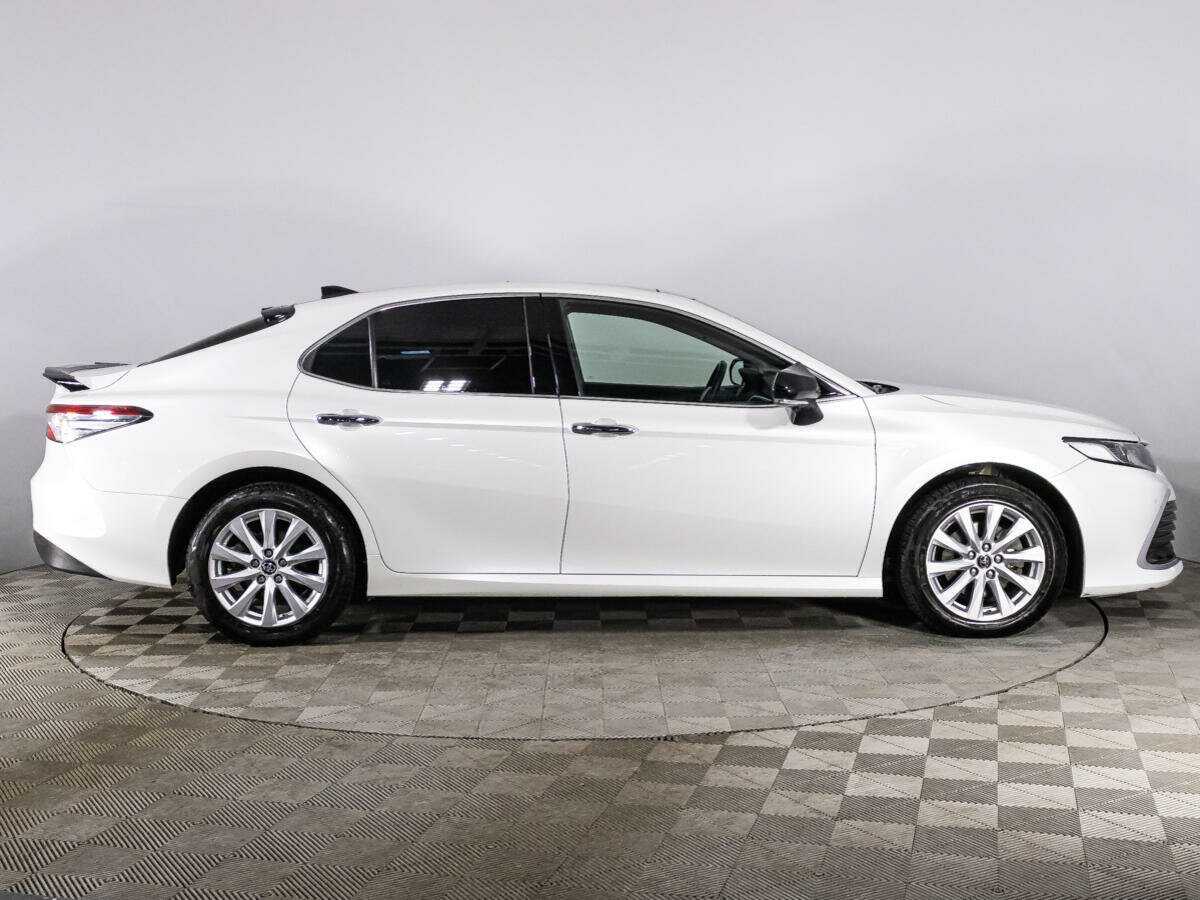 Купить Toyota Camry с пробегом. Фото: #3