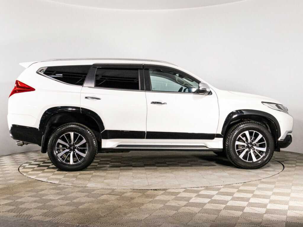 Купить Mitsubishi Pajero Sport с пробегом. Фото: #3