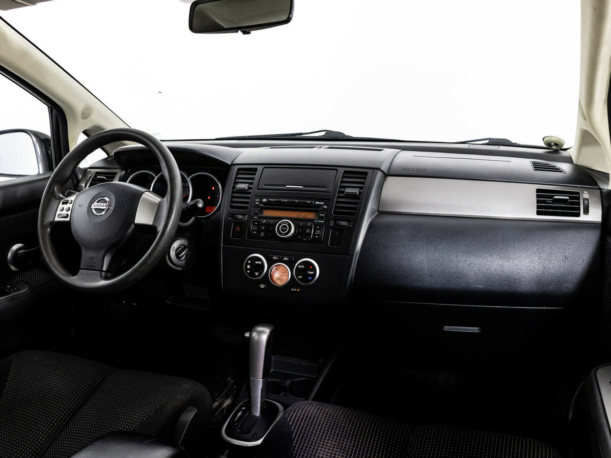 Купить Nissan Tiida с пробегом. Фото: #6