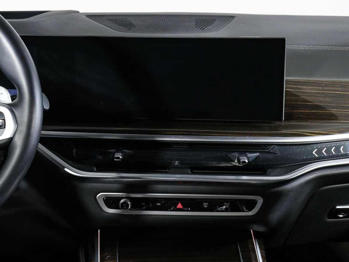 Купить BMW X7 с пробегом. Фото: #9