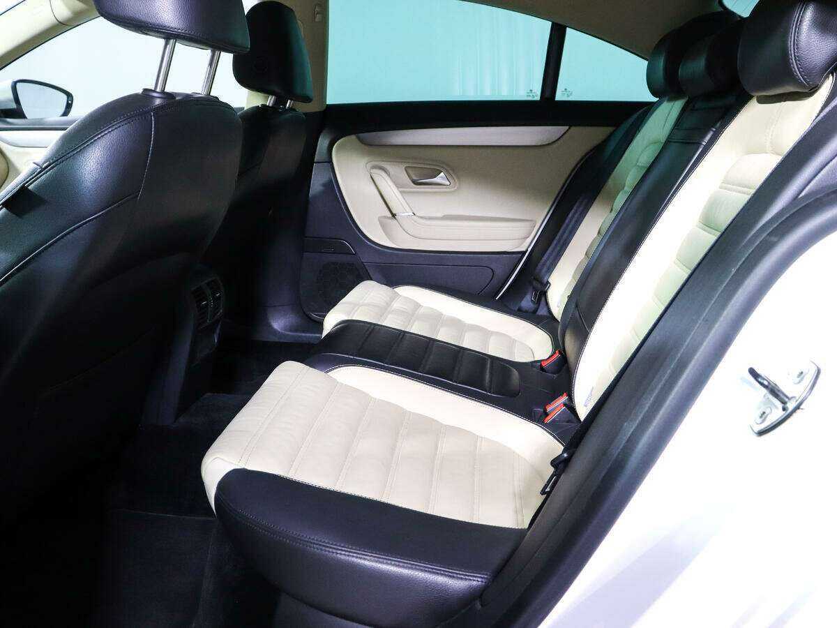 Купить Volkswagen Passat CC с пробегом. Фото: #7