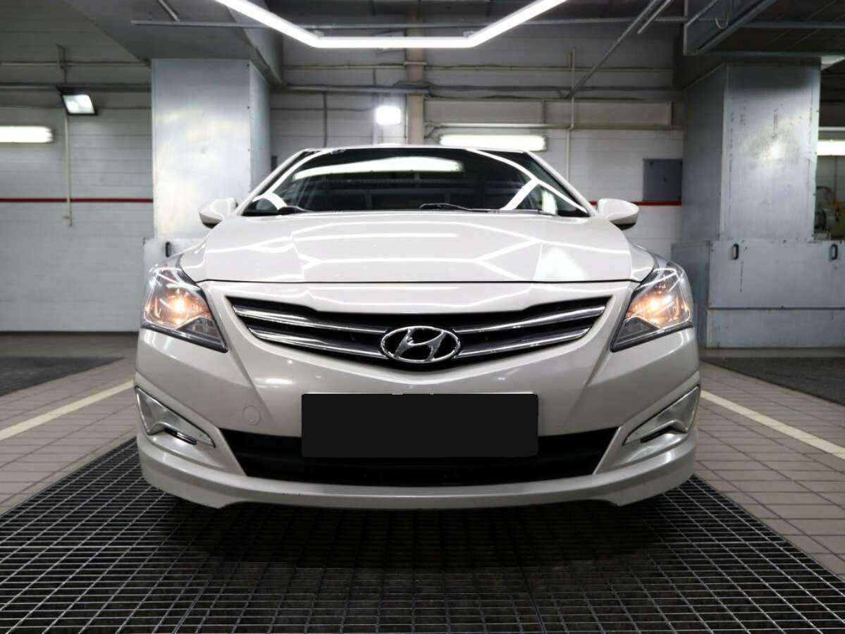 Купить Hyundai Solaris с пробегом. Фото: #1