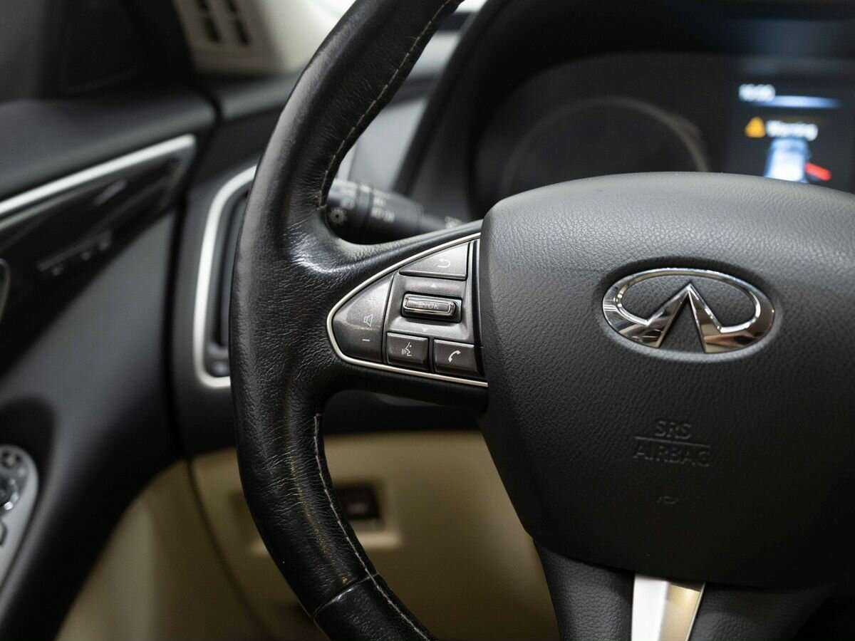Купить Infiniti Q50 с пробегом. Фото: #11