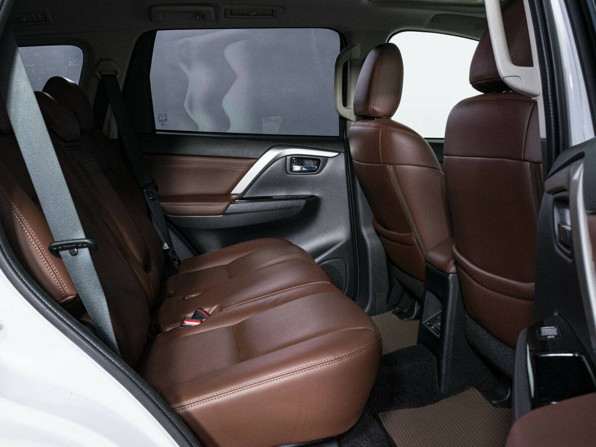 Купить Mitsubishi Pajero Sport с пробегом. Фото: #8